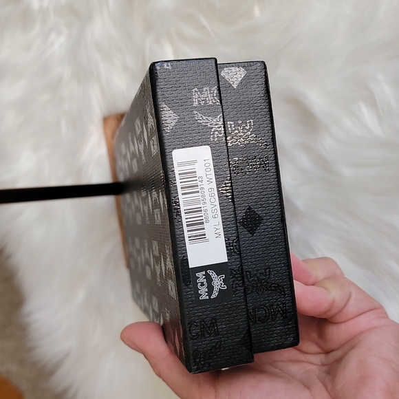 MCM Wallet - Picture 11 of 11
